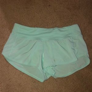 Lulu Lemon Speed Up Low-Rise Short 2.5”